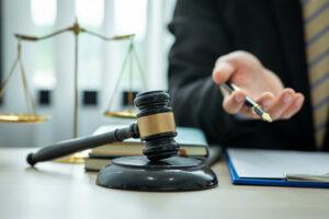 What Qualifies a Spouse for Alimony?